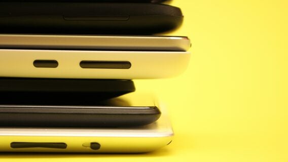 У Мінгарвыканкаме заявілі, што забараніць мабільныя тэлефоны ў школах людзі прасілі самі і даўно, і цяпер усе задаволеныя