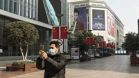 IDC: поставки китайских смартфонов сократятся на 30% в первом квартале