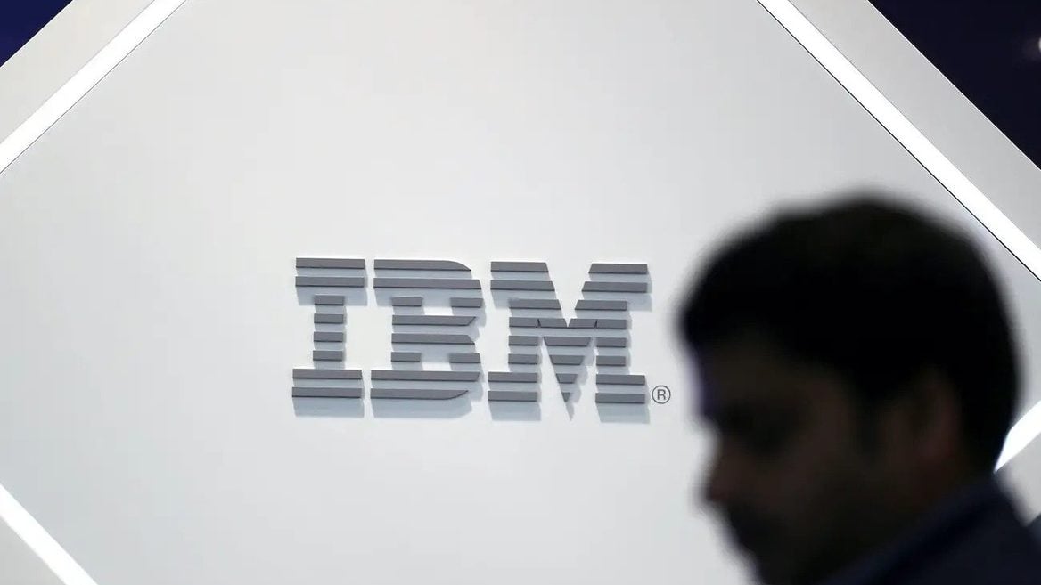 «Динозаврики» которые «должны исчезнуть»: IBM оправдывается по иску за эйджизм