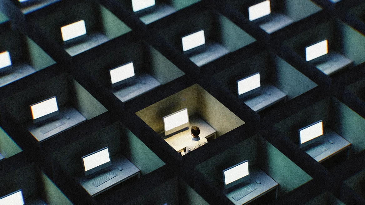 Техгиганты всё чаще списывают увольнения на ИИ. Что происходит на самом деле