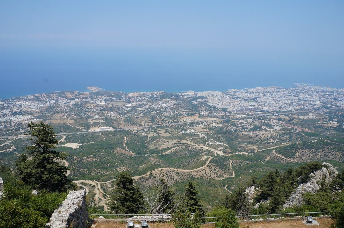 как переехать жить на Кипр