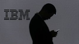 IBM обвинили в возрастной дискриминации сотрудников 