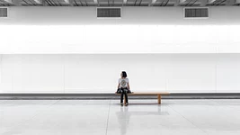 Третий год пошёл. Айтишники соревнуются, кто сколько искал работу