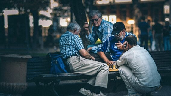 Сеньоры всё нужнее. ПВТ оценил влияние AI на рынок труда и ключевые специальности (но в этот раз у компаний не спросили)