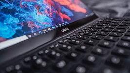 Аппаратный ИИ-бум: Dell взлетела на 40%, у Lenovo лучший месяц с прошлого века