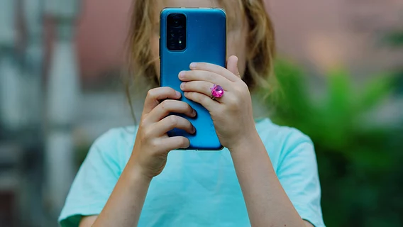 ИИ-слоп становится базой: 60% видео для новых пользователей TikTok сгенерированы нейросетями