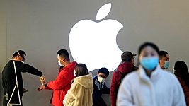 Apple открыла все магазины в Китае