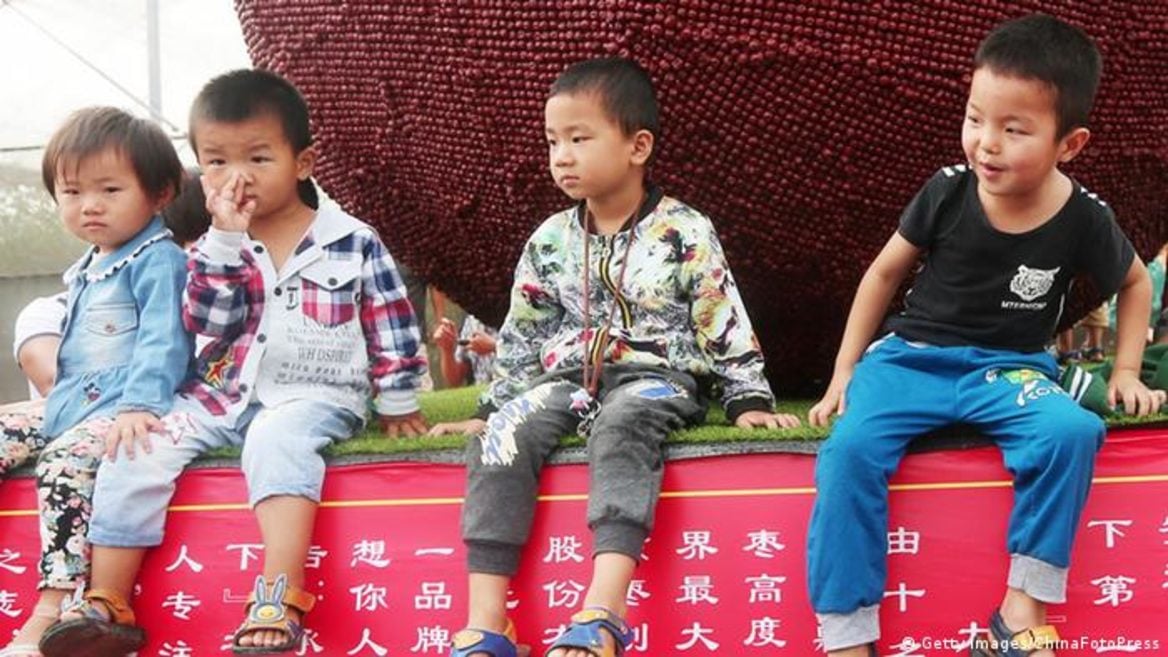 В Китае хотят ограничить для детей время на стриминговых платформах и в соцсетях