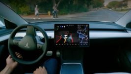 Для доступа к автопилоту Tesla теперь нужно доказать, что умеешь нормально водить без AI