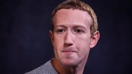 Facebook разрешает знаменитостям нарушать правила платформы и публиковать запретный контент