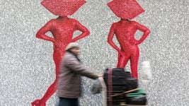 Девушку-сисадмина взяли в компанию по квоте — и «это было чудовищно». Вот её честный рассказ Девушку-сисадмина взяли в компанию по квоте — и «это было чудовищно». Вот её честный рассказ