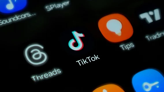 СК усилил контроль за контентом в Threads и TikTok
