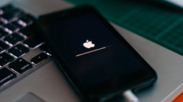 Apple: срочно обновите iOS до 15.6.1, чтобы избежать утечки данных 
