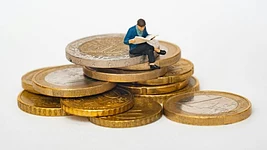 Только 26% компаний полностью контролируют расходы на ИИ