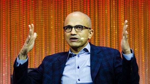 CEO Microsoft просил понизить ему зарплату, а она всё равно выросла. В 1,5 раза