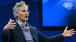 В эпоху ИИ преуспеют лишь две категории людей — CEO Palantir