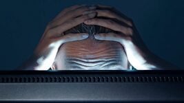 Общайтесь с людьми, а не ботами: долгие сессии с ИИ могут вызвать психозы