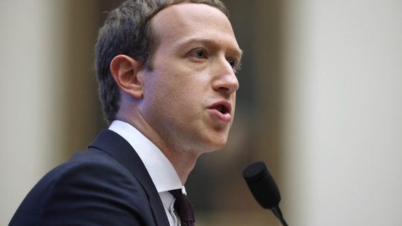 Facebook переплатила $4,9 млрд из пяти за скандал с Cambridge Analytica, только чтобы спасти Цукерберга