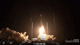 SpaceX вывела на орбиту 60 первых интернет-спутников 