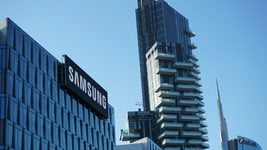 Работники Samsung устроили первую в истории компании забастовку