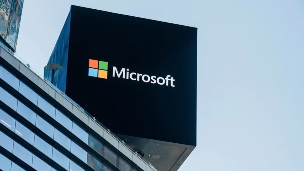 Microsoft уволит тысячи сотрудников из-за растущих расходов на ИИ
