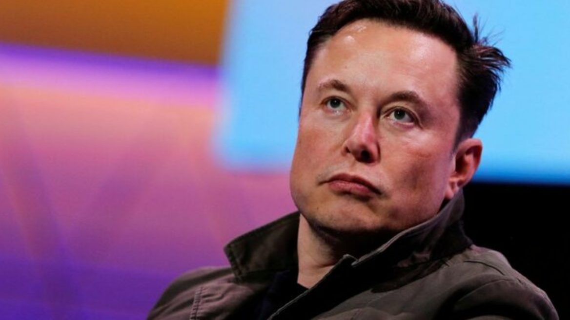 «Пусть притворятся что работают в другом месте»: Маск запретил удаленку в Tesla