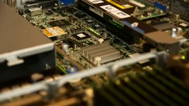 Microsoft хочет снизить зависимость в серверном ИИ-оборудовании от Nvidia — разрабатывает своё