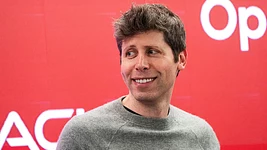 CEO OpenAI верит, что ИИ создаёт больше рабочих мест. Ему напомнили, что он меняет мнение каждый год