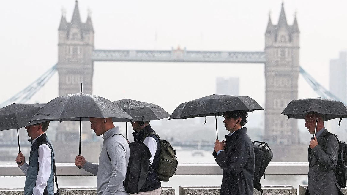 -8% за год: Британия лидирует по потерям рабочих мест из-за ИИ