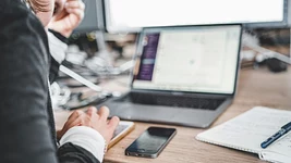 Минчанка хотела стать тестировщицей, но осталась с «кирпичом» в руках