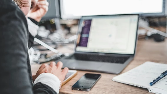 Минчанка хотела стать тестировщицей, но осталась с «кирпичом» в руках