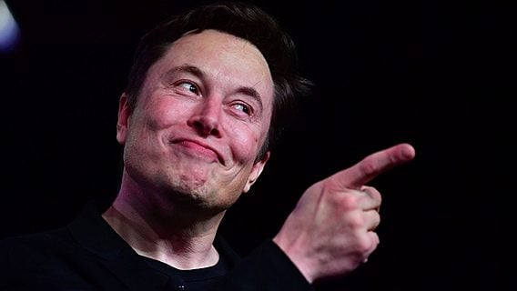 Маск получил первую зарплату в Tesla