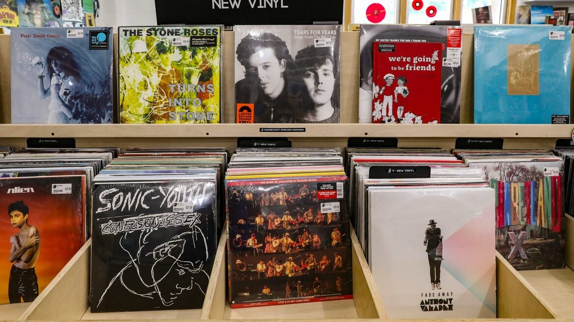 «Ощутить что-то реальное». Почему в эпоху Spotify айтишники тратятся на винил