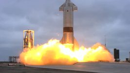 SpaceX успешно испытала прототип Starship. Впервые ничего не взорвалось