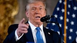 Трамп ввёл сбор в $100 000 за рабочие визы США для иностранцев Трамп ввёл сбор в $100 000 за рабочие визы США для иностранцев