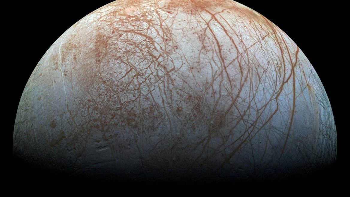 NASA: спутник Юпитера ежедневно вырабатывает кислорода на 1 млн человек
